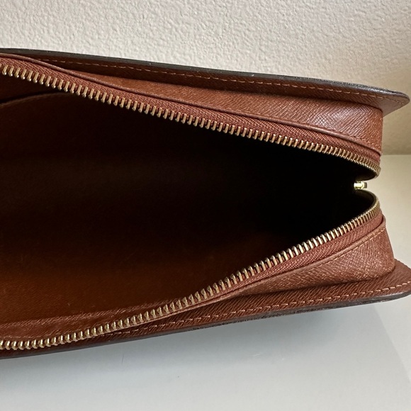 Louis Vuitton Orsay Clutch Wristlet - Picture 4 of 8